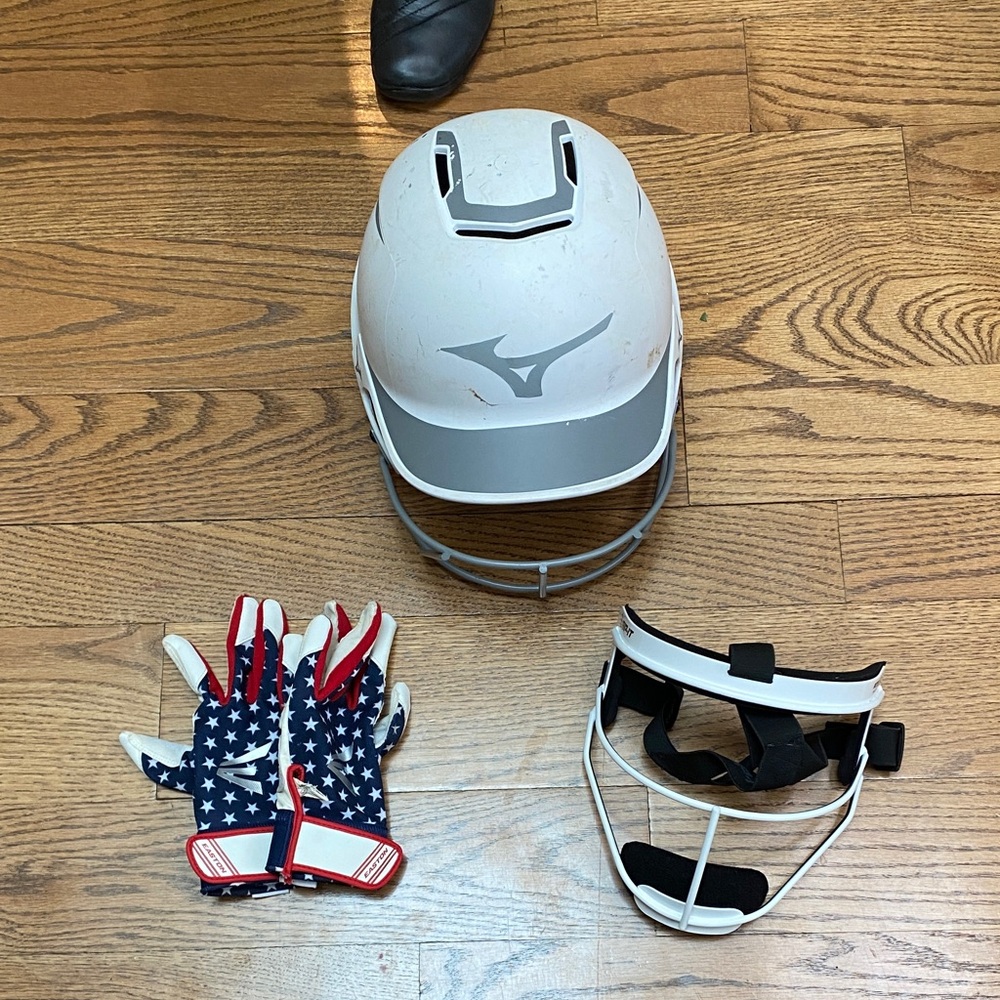 Mizuno White and Blue Batting Helmet with Gloves: Softball pack